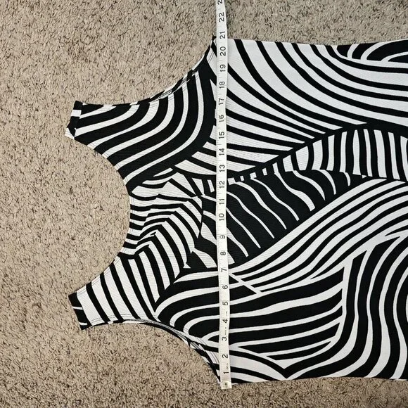 Travelers By Chico's Zebra Animal Print Scoop Neck Tank Top Blouse Stretchy 3/XL - Picture 11 of 12